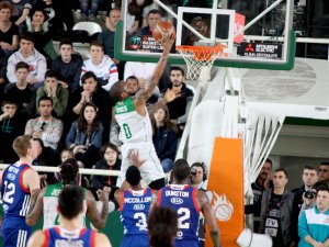 Yeşil Giresun Efes’i Devirdi