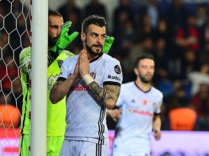 Beşiktaş İkinci Yarıda İlk Yenilgisini Aldı
