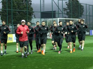 A Milliler Riva’da Toplandı