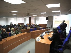 Rize’deki Kuaförlere Hijyen Eğitimi Verildi