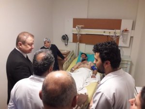 Vali Yavuz, Şehit Ailesini Ve Yaralı Polisi Ziyaret Etti
