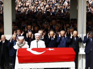 Deniz Bölükbaşı Ebediyete Uğurlandı
