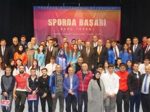Trabzon’da 102 Bireysel Sporcu İle 8 Kulübe Yaklaşık 200 Bin Tl Para Ödülü Verildi