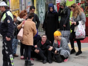 Acılar İçinde Ambulans Bekledi
