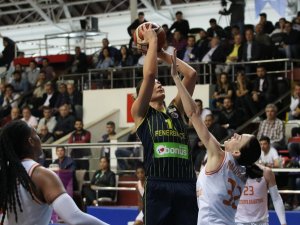 Fenerbahçe Son Periyotta Yıkıldı