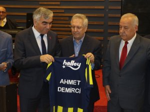 Aziz Yıldırım Zonguldak’ta Taraftarlar Derneğinin Gecesine Katıldı