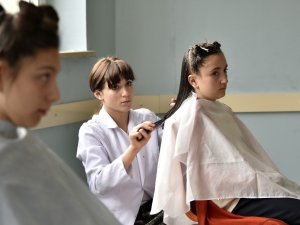Gümüşhane’de Örnek Saç Bakım Projesi
