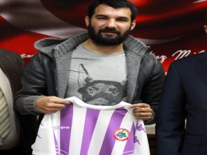 Engin Baytar’a 6 Maç Men Cezası