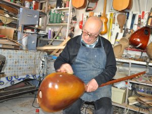 55 Yıllık Baba Mesleğini Sürdürüyor