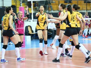 Vakıfbank, Sultanlar Ligi’nde Finalde