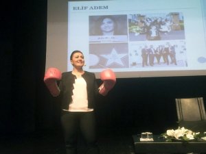 Pembe Boks Eldiveni İle Başarı Hikayesini Anlattı