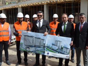 Gümüşhane’de Bin 300 Kişilik Kız Yurdu İnşaatı Devam Ediyor