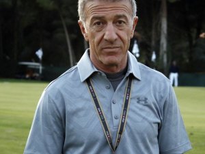 Ahmet Ağaoğlu, Trabzonspor Başkanlığına Adaylığını Açıkladı