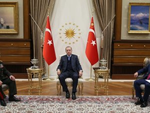Erdoğan, Azerbaycan Savunma Bakanını Kabul Etti