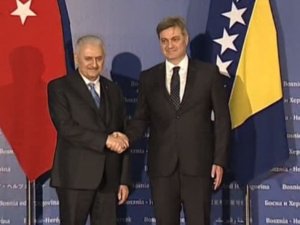 Yıldırım Bosna Hersek’te Resmi Törenle Karşılandı