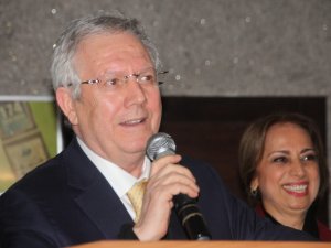 Aziz Yıldırım Adaylığını Açıkladı
