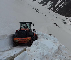 6 Aydır Kardan Kapalı Olan Köy Yolları Açılıyor