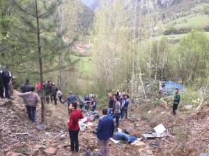 Karabük’te Korkunç Kaza: 2 Şehit, 1 Ölü, 14 Yaralı