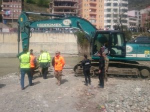 Cansız Bedenine Ulaşılan Şehit Polis Memuru İçin Tören Düzenlenecek