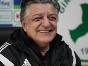 Es Es’te Yılmaz Vural Sesleri