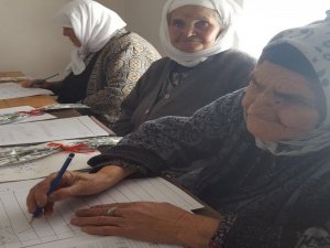 91 Yaşında Okuma Yazma Öğrendi