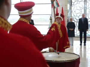 Cumhurbaşkanı Erdoğan’a Mehterli Karşılama