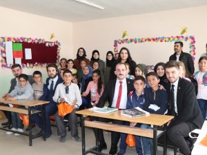 Ktü Öğrenci Konseyi’nden İhtiyaç Sahibi Öğrencilere Kıyafet Ve Kırtasiye Yardımı
