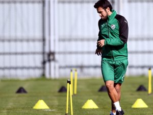 Bursaspor’da Jorquera Takıma Döndü