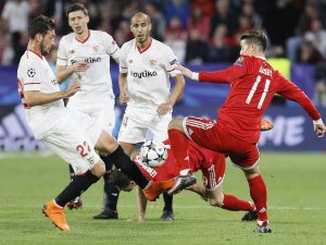 Bayern Münih Devler Ligi’nde Avantajı Aldı