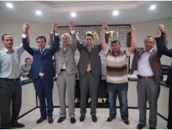 Mhp'li Başkan, Ak Parti'ye Geçti