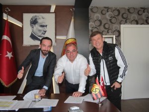 Tanju Çolak İle Eskişehirspor Anlaştı