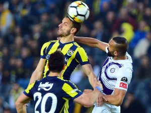 Fener Takibi Bırakmıyor