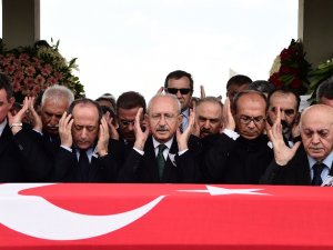 Eski Chp Milletvekili Öner Son Yolculuğuna Uğurlandı