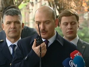 Bakan Soylu Polisleri Telsizden Kutladı