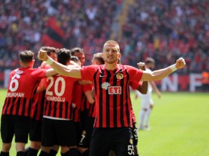Eskişehirspor Samsunspor’a Patladı
