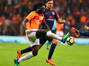 Gomis Ve Adebayor Geceyi Sessiz Kapadı