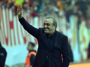 “Muhteşem Futbolla Başakşehir’i Yendik”