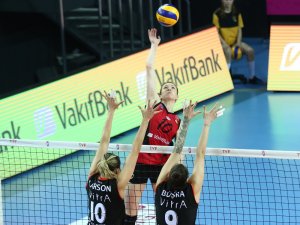Vakıfbank, Eczacıbaşı Vitra’yı 3-0 Yendi