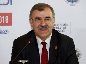 "100 Yaş Üzerindeki Kadınlar Erkeklere Fark Attı"