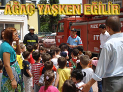 Anaokulu öğrencilerine yangın eğitimi