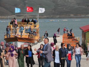 Bin 700 Rakımda Tekne Turu