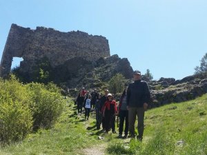 Gümüşhaneli Dağcılardan Turizm Haftası Yürüyüşü