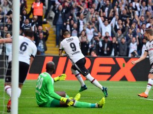 İlk Yarıda Karşılıklı Goller