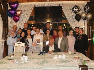 77’lik Dededen Eşine 60. Yıl Sürprizi