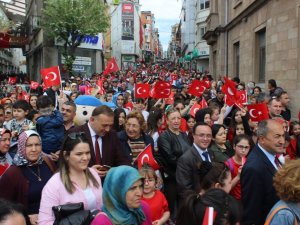 Giresun’da 2 Bin Çocukla 23 Nisan Korteji