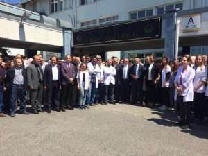 Trabzon’da Doktora Darp Protesto Edildi
