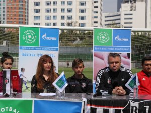 Beşiktaş, Futbol Ve Dostluk Günü Kutlamalarına Ev Sahipliği Yaptı