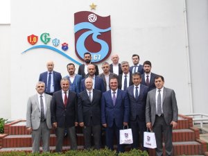 Tribünlere Fındık Atma Kampanyası Antalyaspor Maçıyla Yeniden Başlatılıyor