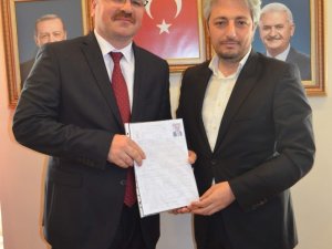 Avukat İskenderoğlu Ak Parti’den Milletvekili Aday Adaylığı Başvurusunda Bulundu