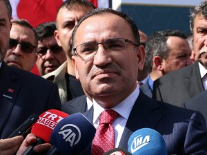 "Siyasi Ahlaksızlık Abidesidir"